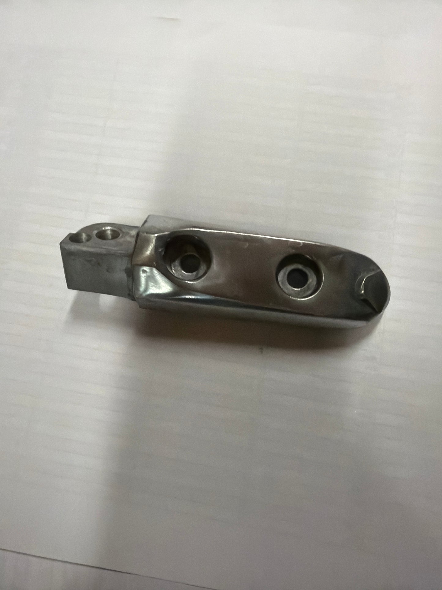 RH REAR FOOTREST BREVA (#AP8145008) USE 2B010340