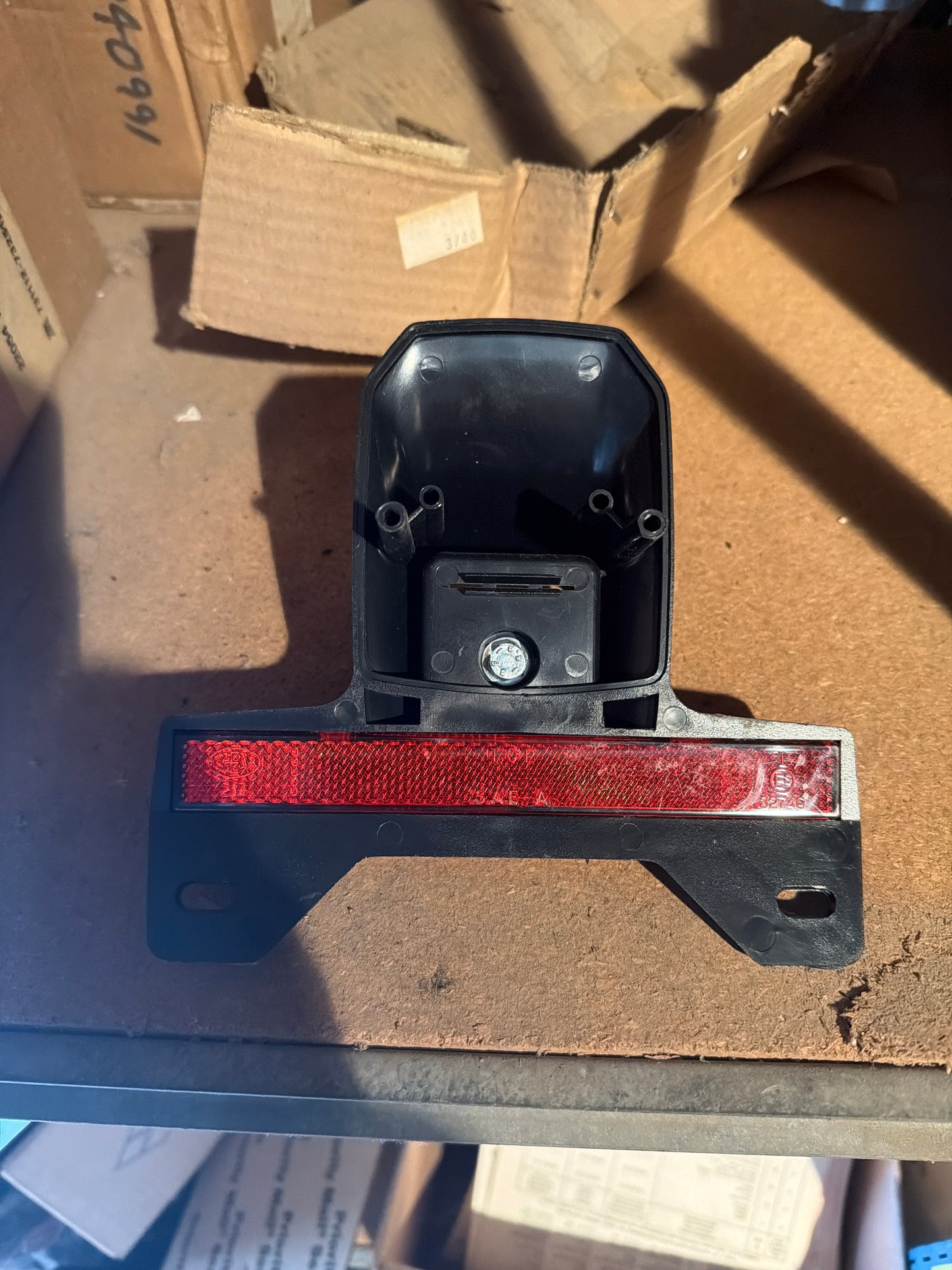 BARE TAG HOLDER (#48740991)
