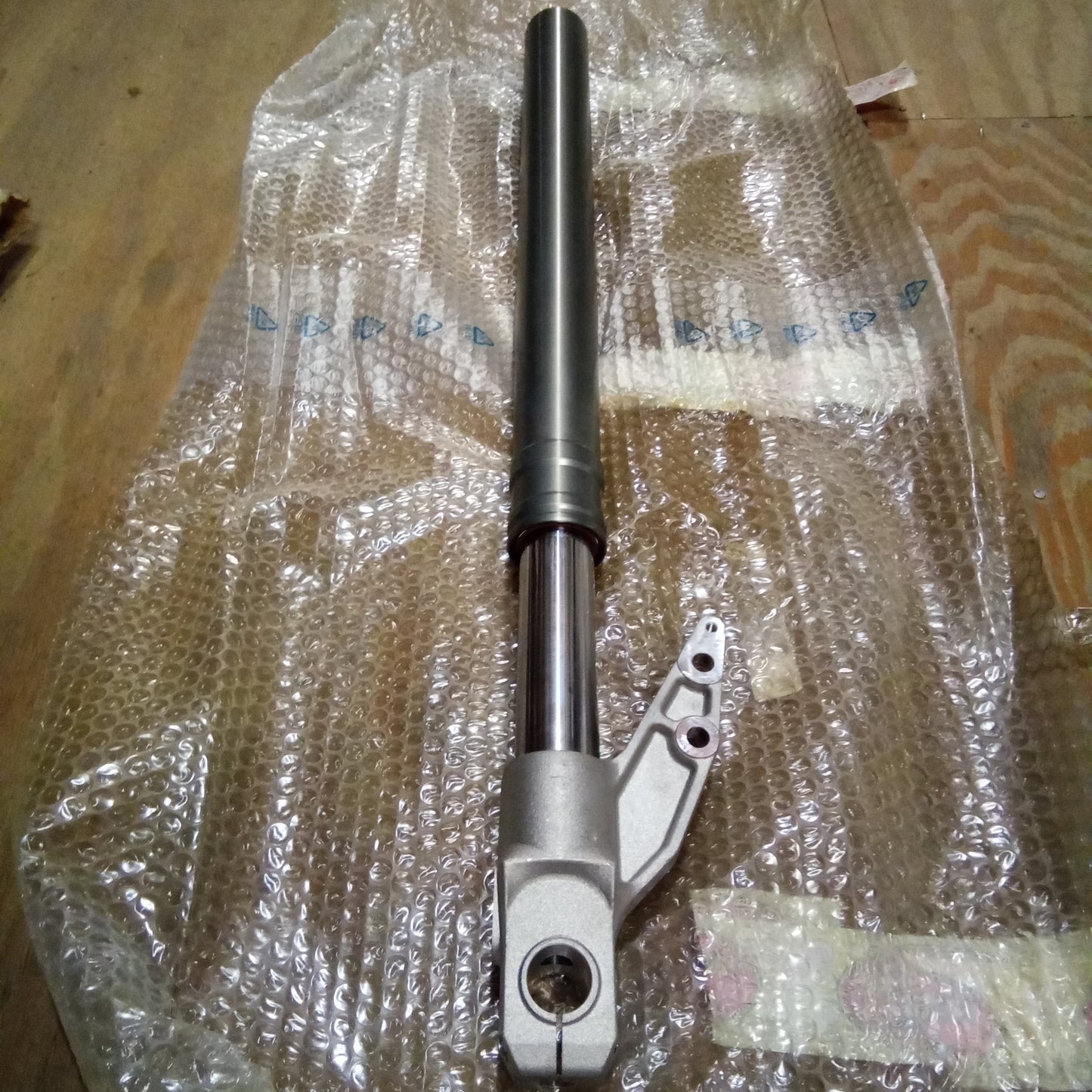FORK LEG COMPLETE RH (#01490601)