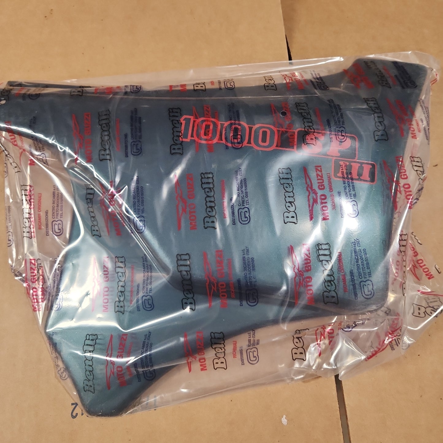 RH SIDE COVER G B (#30476212)