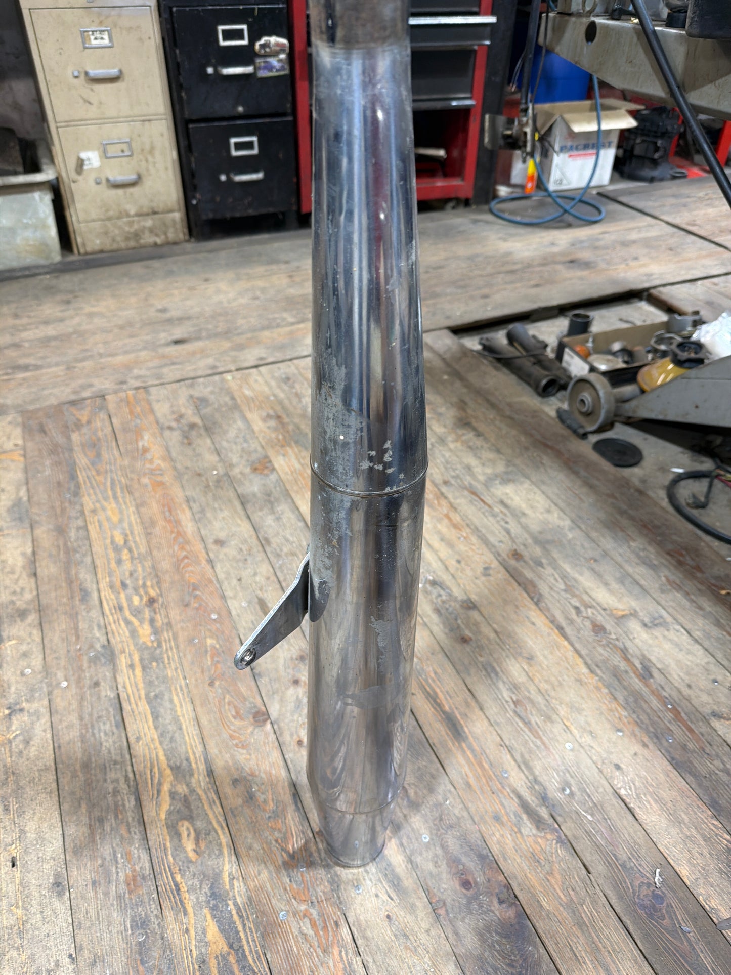 MUFFLER 1100 EV RH (#03123000)