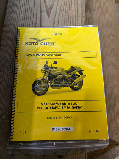 V11 Sport & Rosso Mondello 1999-2001 (#01920031M)