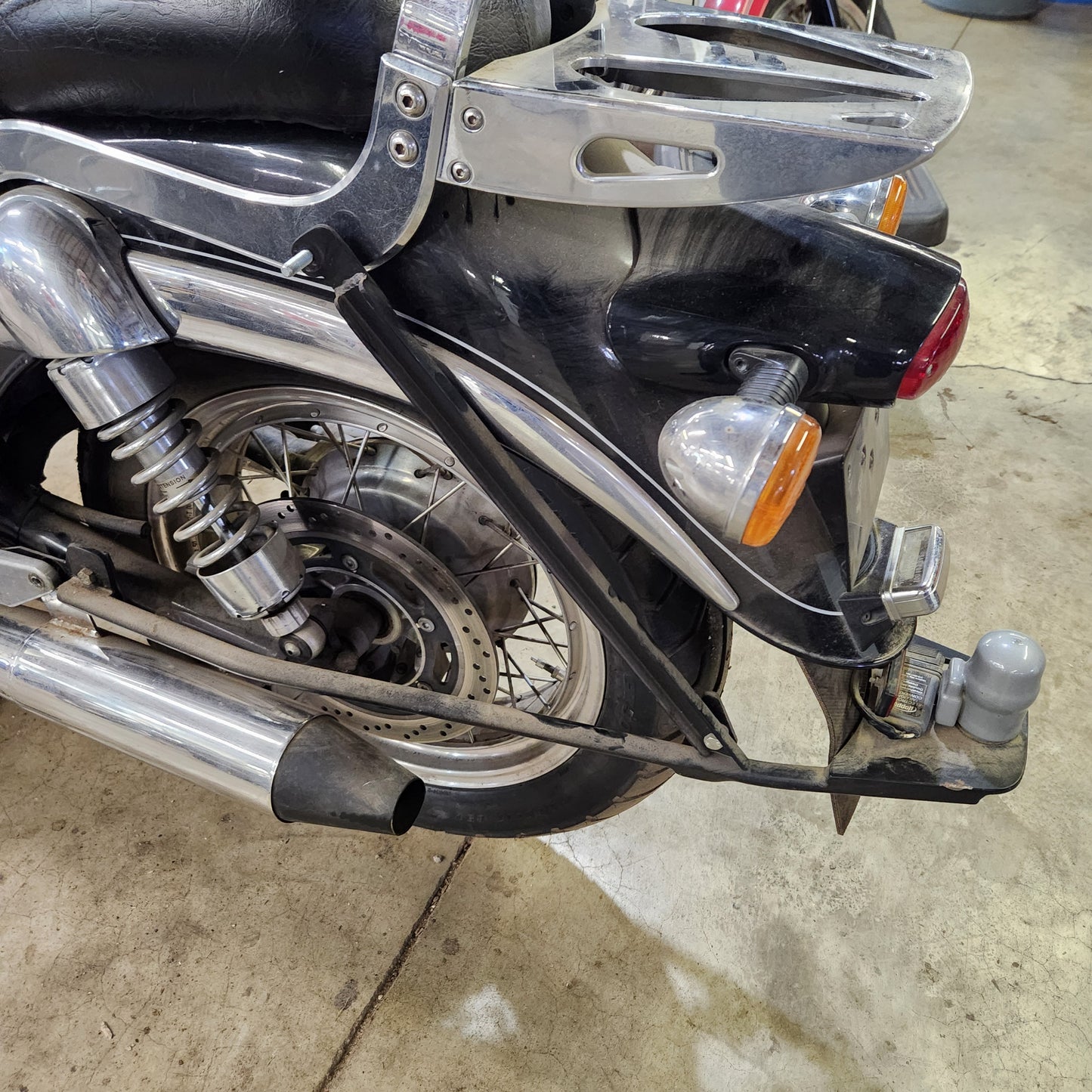 Used trailer hitch for Bassa, Cal Special models.