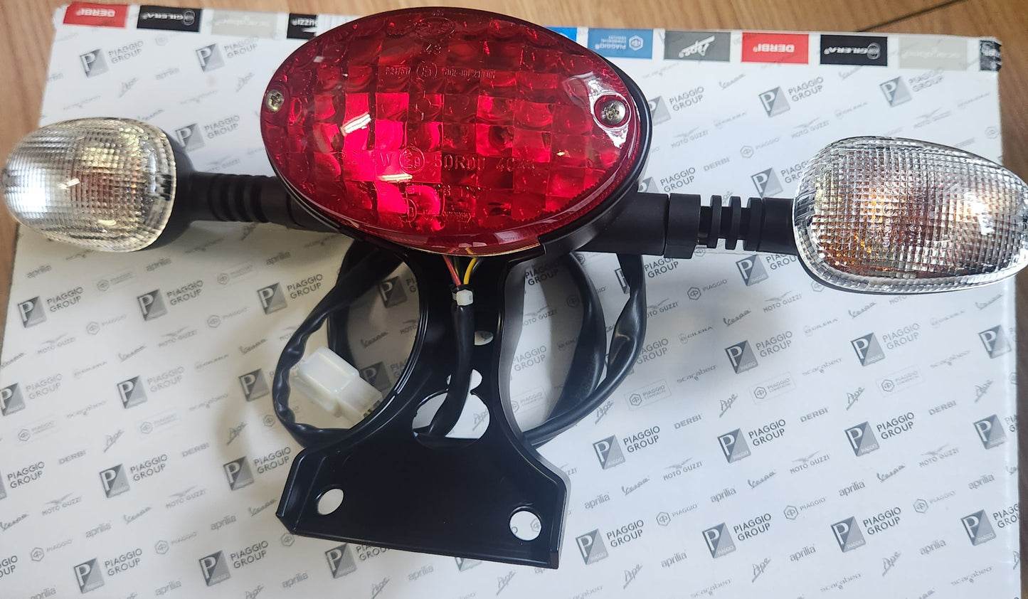 REAR LAMP WITH TURN INDICATORS #2D0002936