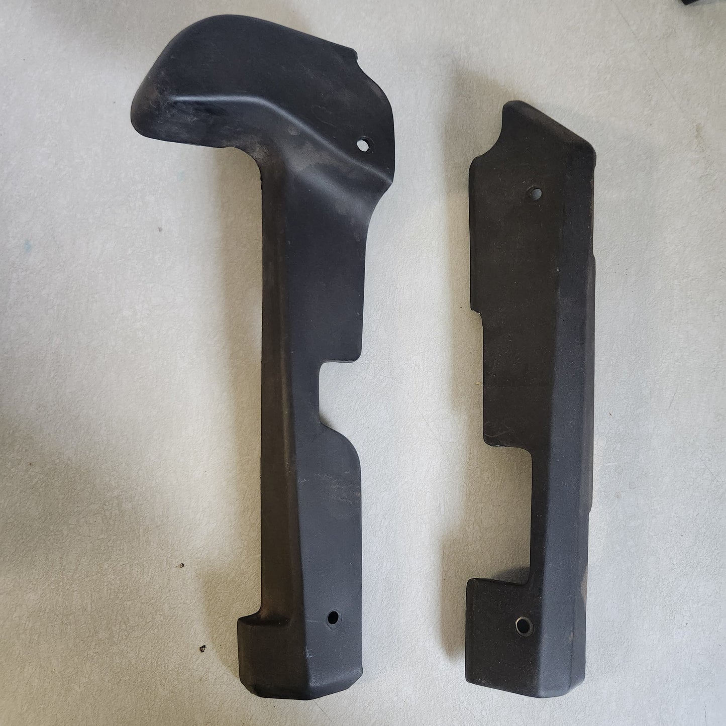 USED LOWER FRAME RAIL COVERS CALI 3 AND 1100