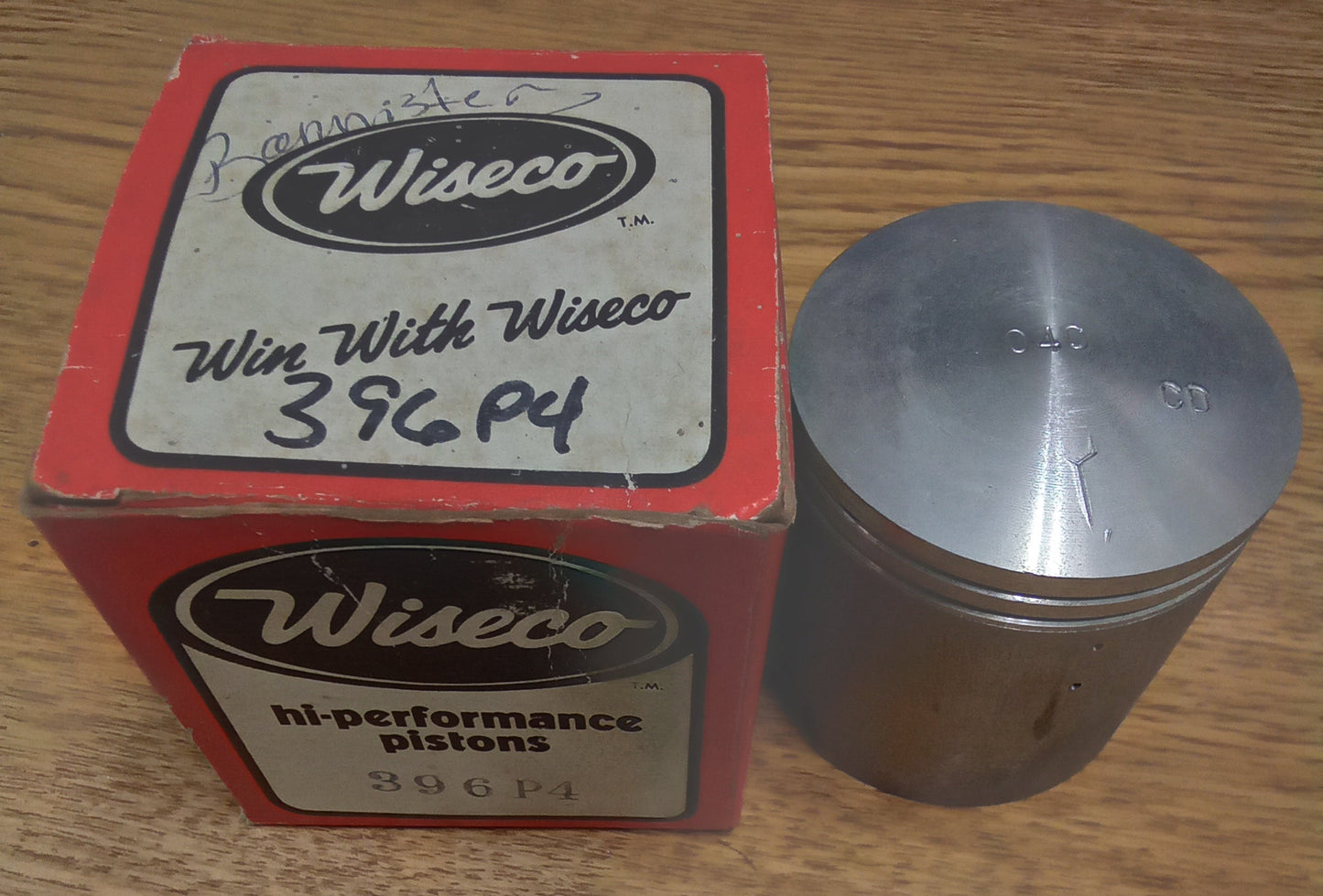 WISECO Piston 396P4 1976 Suzuki RM125 Oversize 0.040