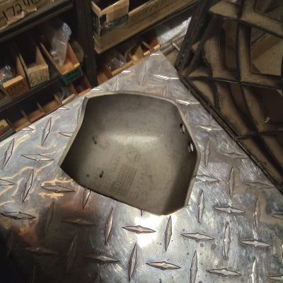 THROTTLE BODY COVER RH (#03113330) USE 0311 3360