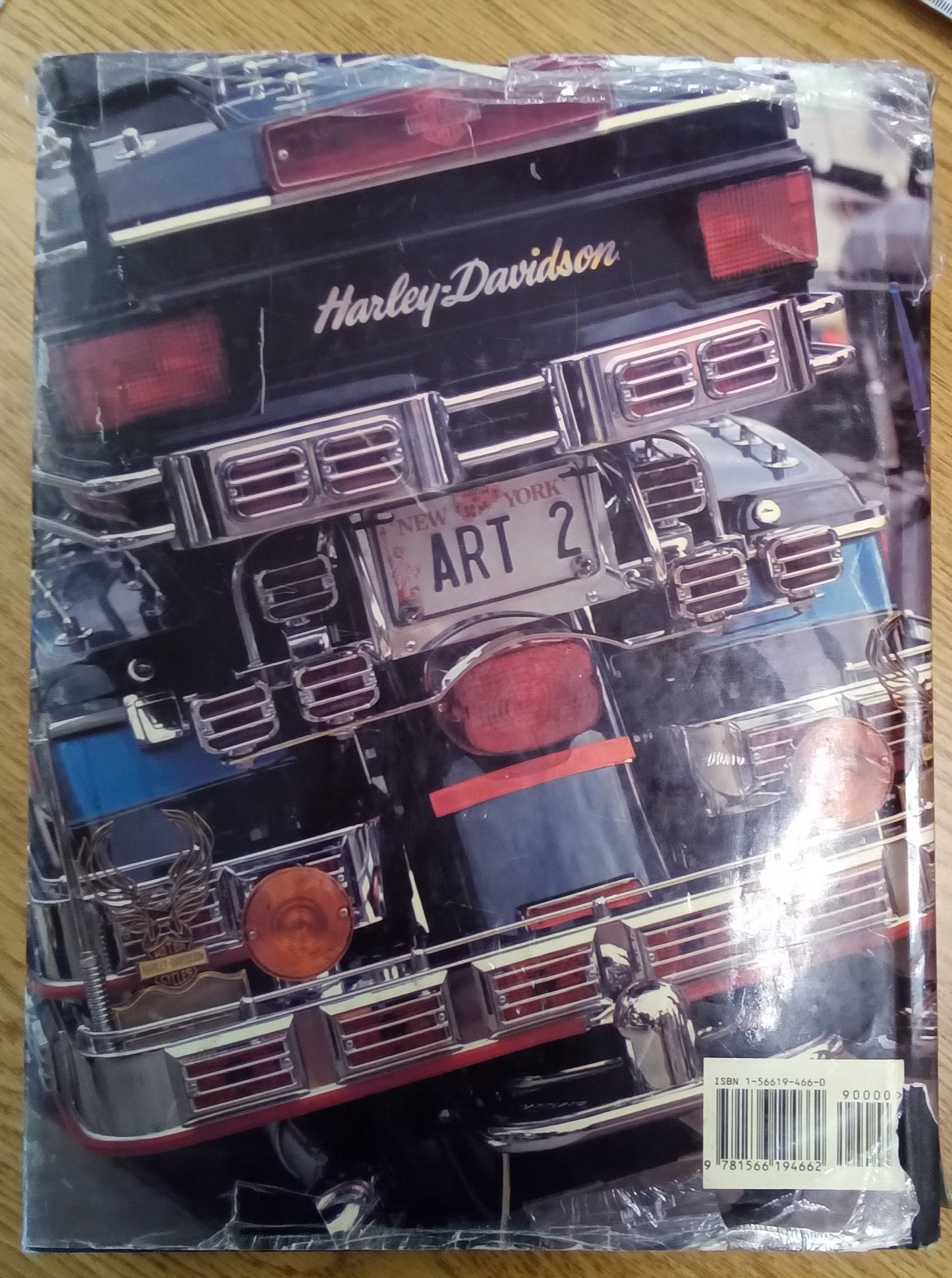 Harley-Davidson History Book (ISBN 1-56619-466-0)