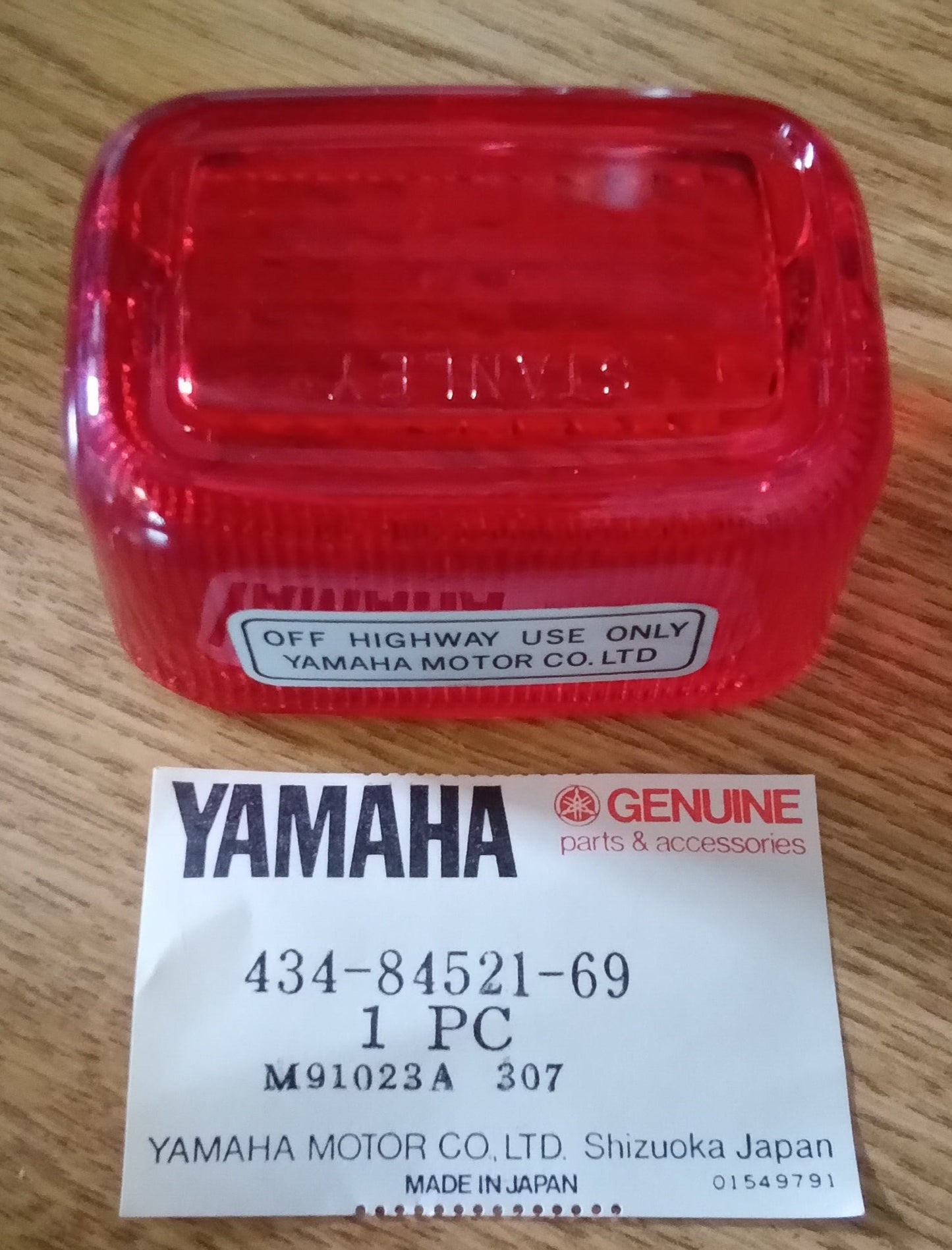 Yamaha TY250 TY175 IT175 IT250 TY400 TT500 NOS Tail Light Lens 434-84521-69