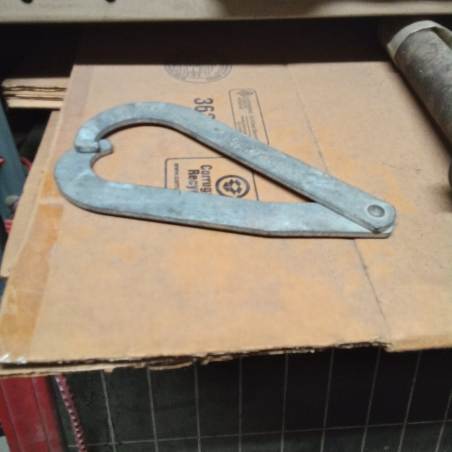 TOOL FOR SHIFT FORK (#14929300)