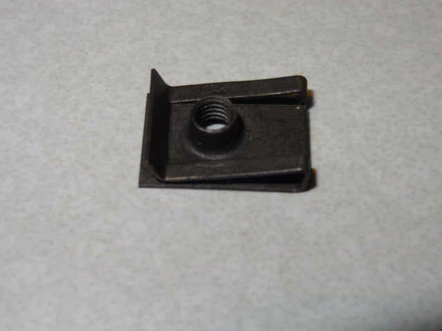 NUT M5 (#01576532)