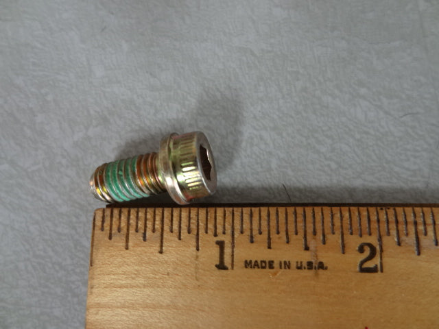 SCREW (#05611430)