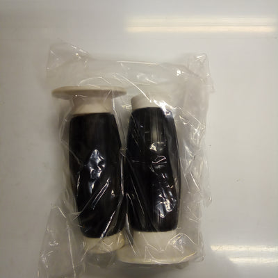 BLACK / WHITE LOOP GRIPS (#1137000)