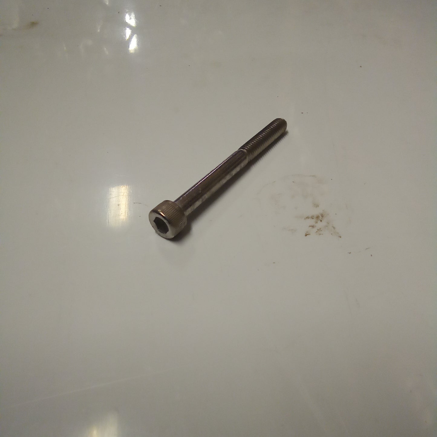 Screw (#98680360)