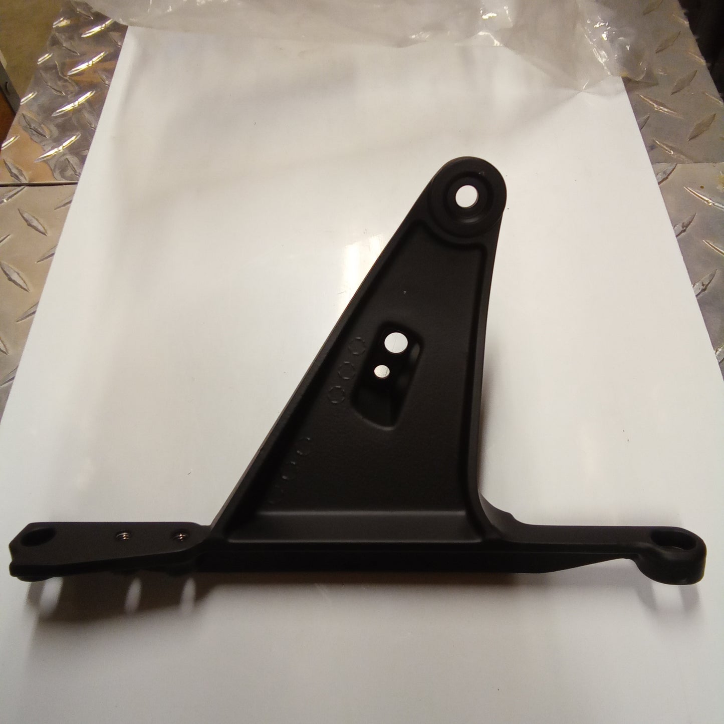 H/L BRACKET LH BLACK (#01496240)