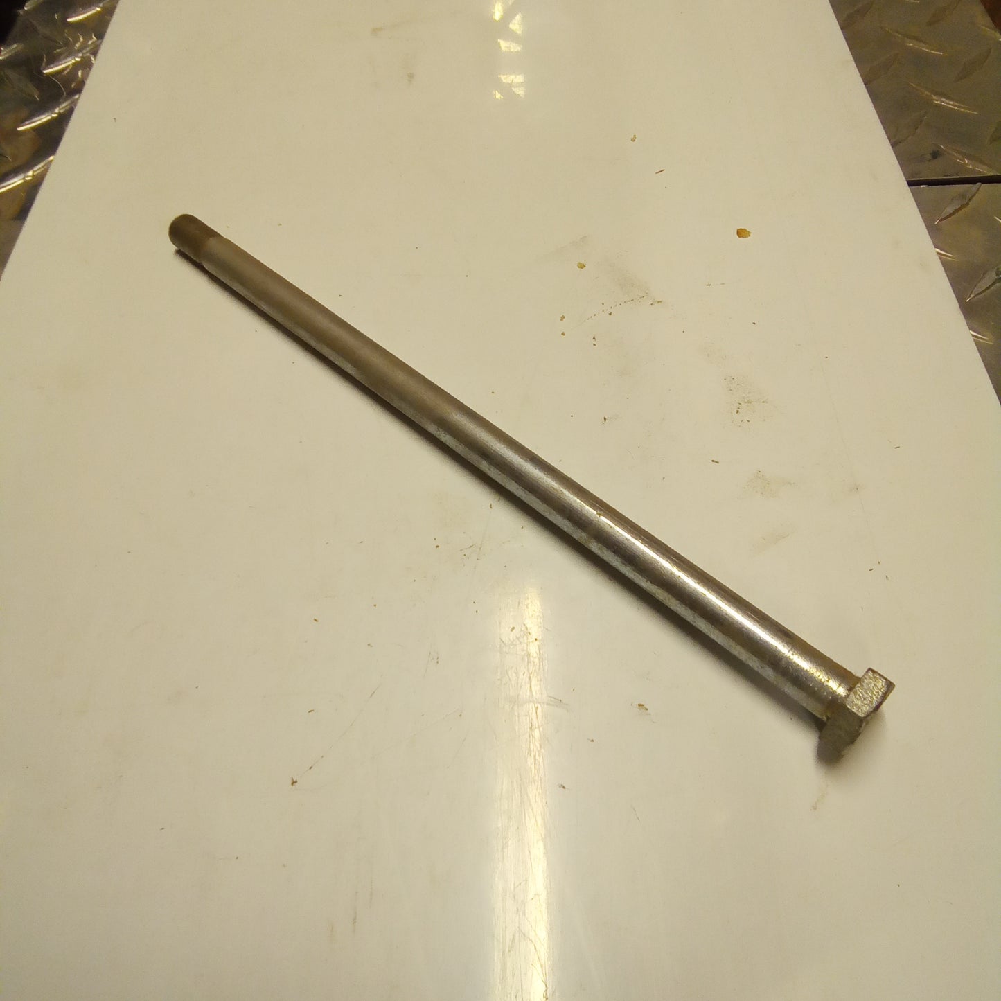 BOLT (#14429600)