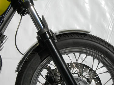 Satin finish aluminum front fender for V7 (#52621100)