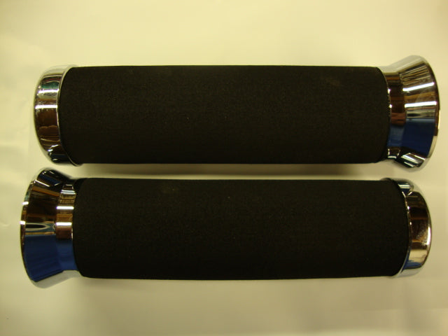 Grip For 7/8 inch Bars 6 inch Long With Chrome End By Bike Master (#170570)