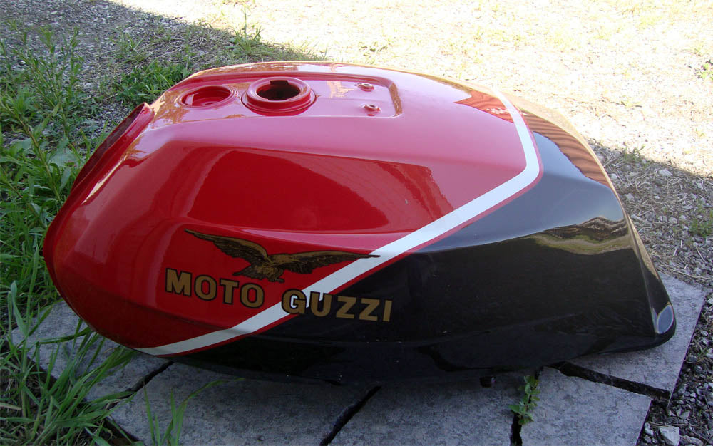 GAS TANK-RED/BL 28100274 (#28100274)