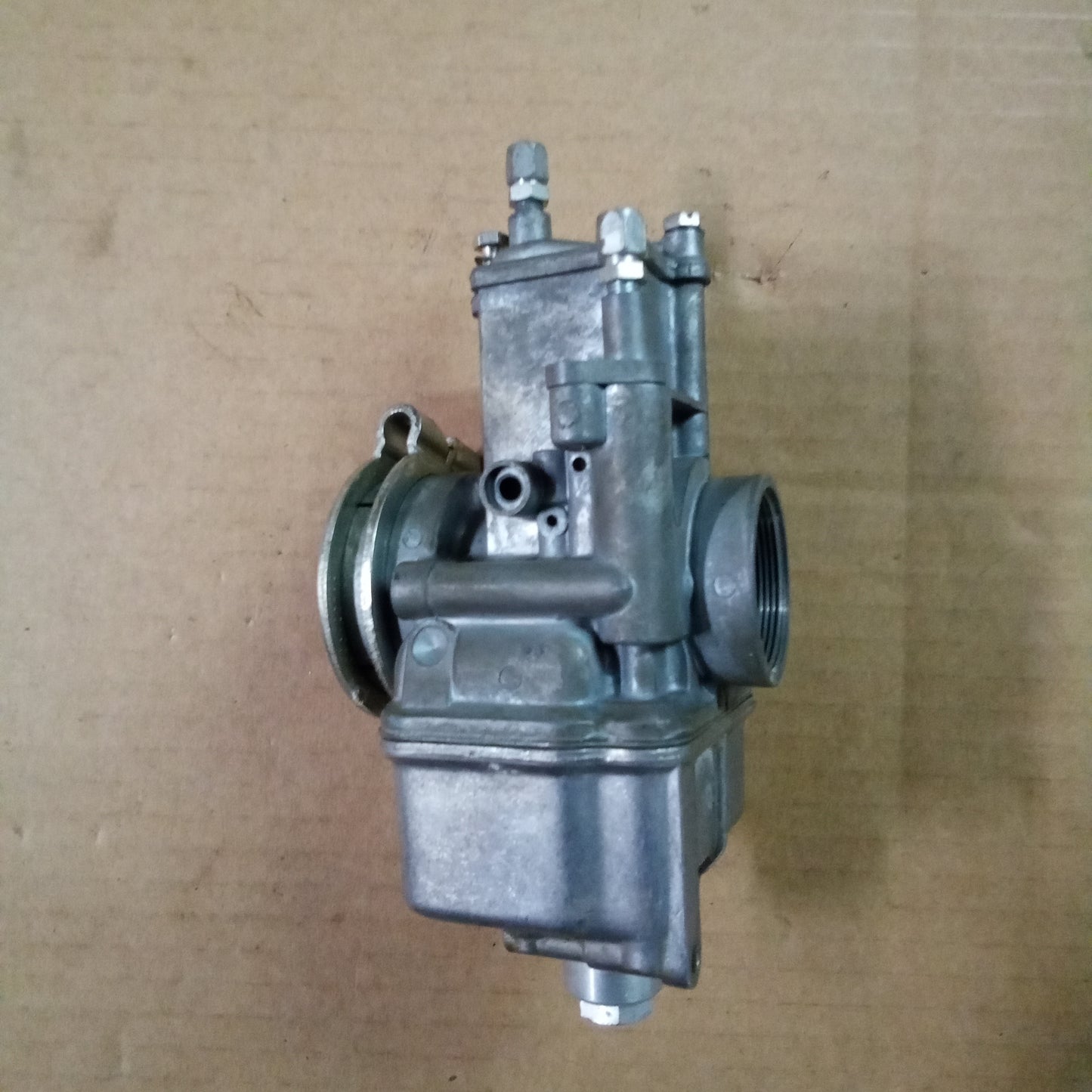 RH CARBURATOR (#17112665)