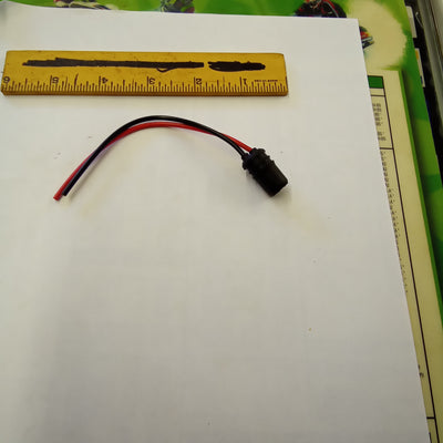 BULB SOCKET WITH WIRES (#14768650A)