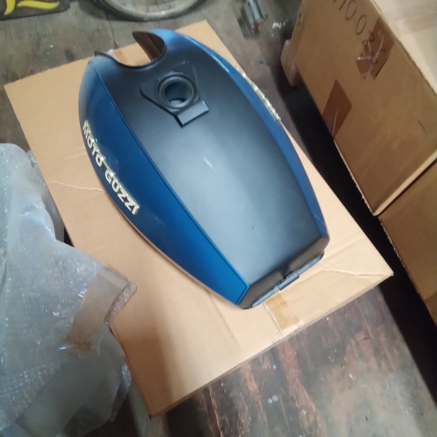 GAS TANK BLUE/BLACK FOR V50 (#19100255B)