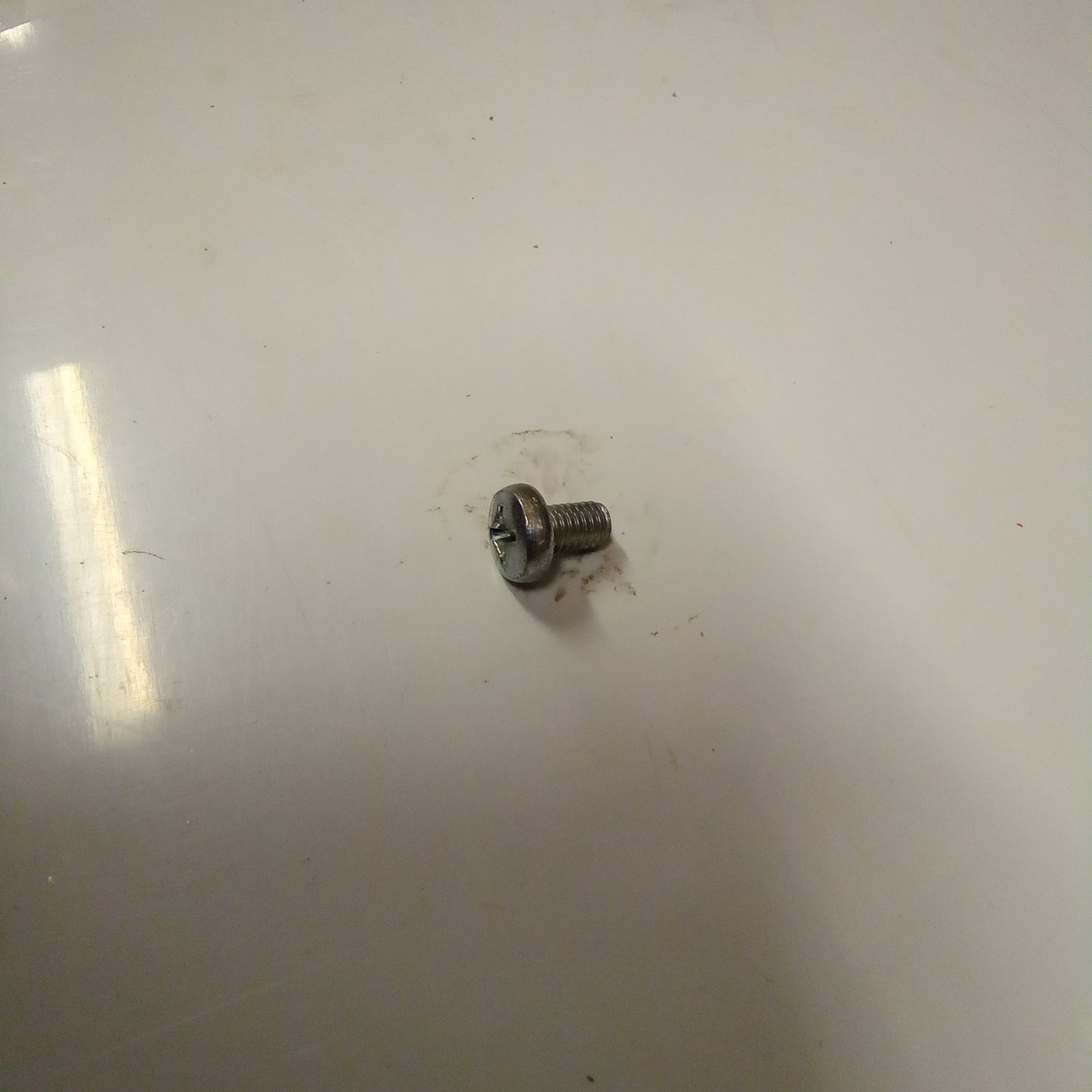 SCREW (#98310610)