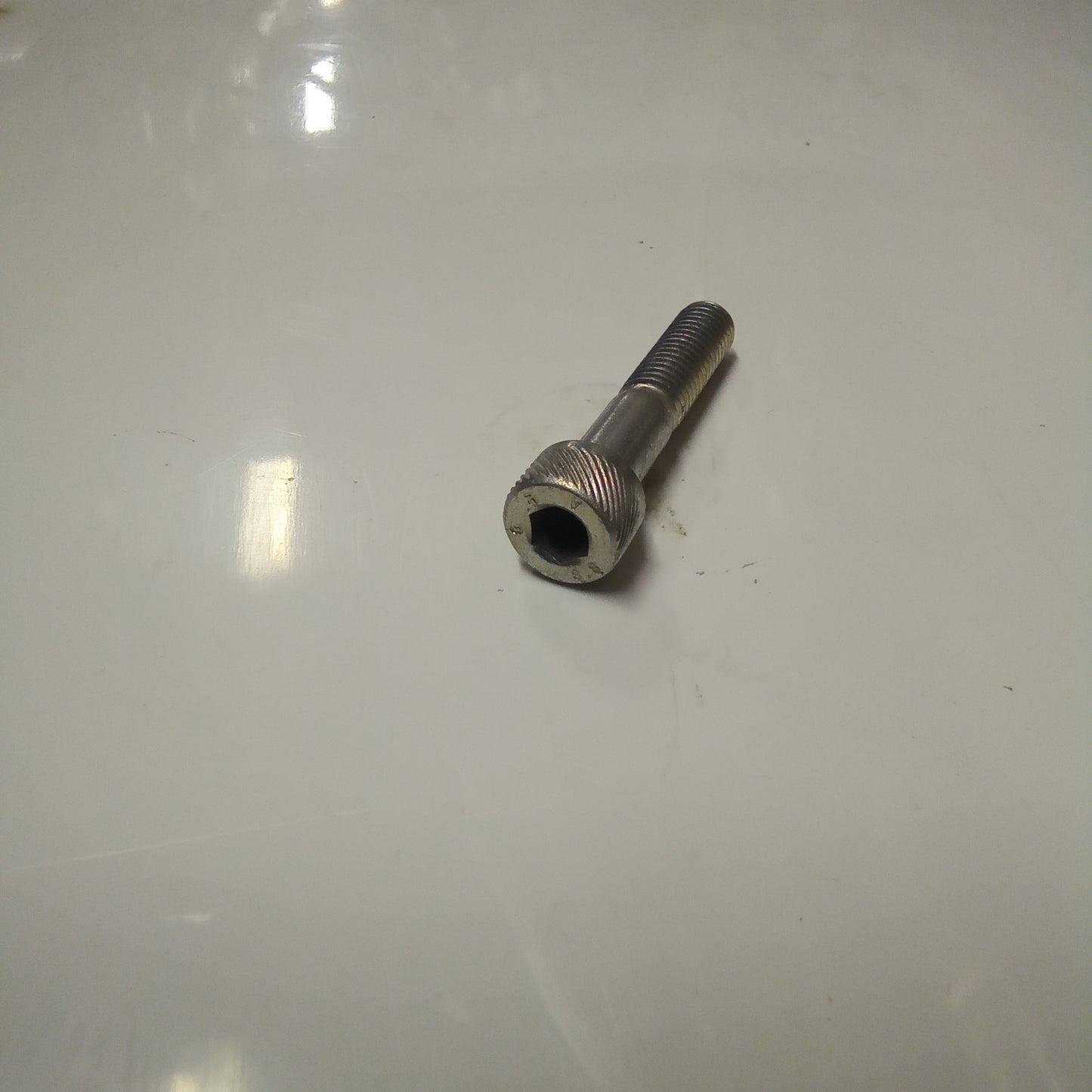 SCREW (#98620440)