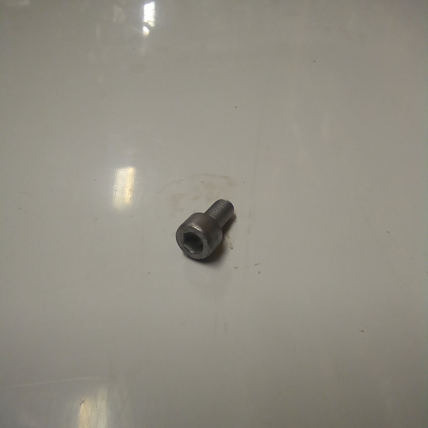 Screw, 6x12mm (#98682312)