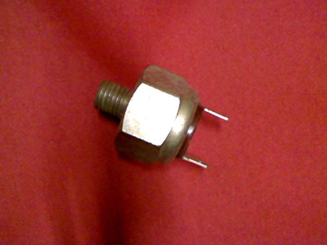 BRAKE LIGHT SWITCH (#25657001)