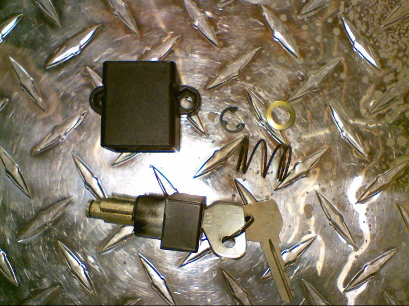LOCK (#27468720)