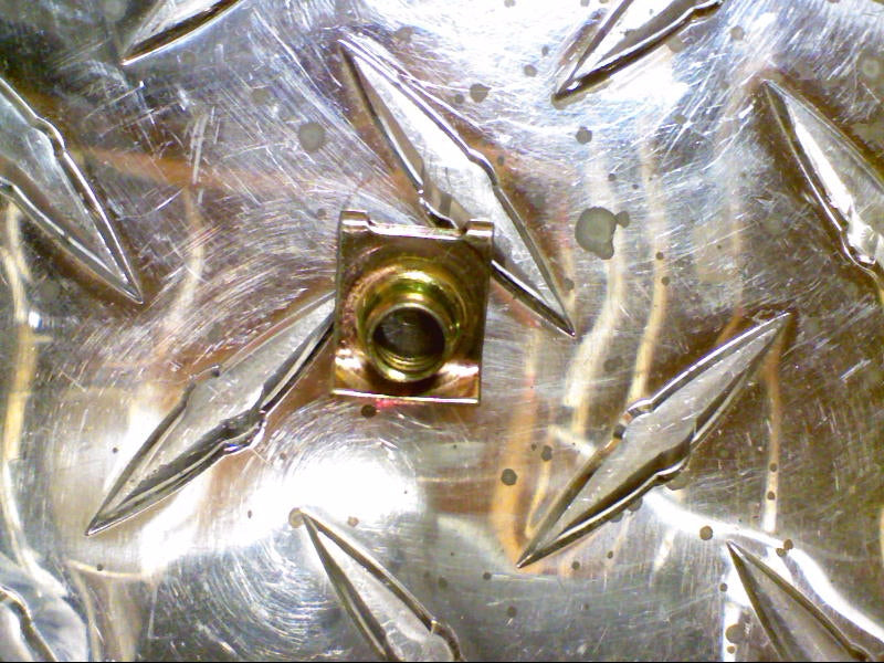 Nut w/ Clip, 6mm (#28576592)