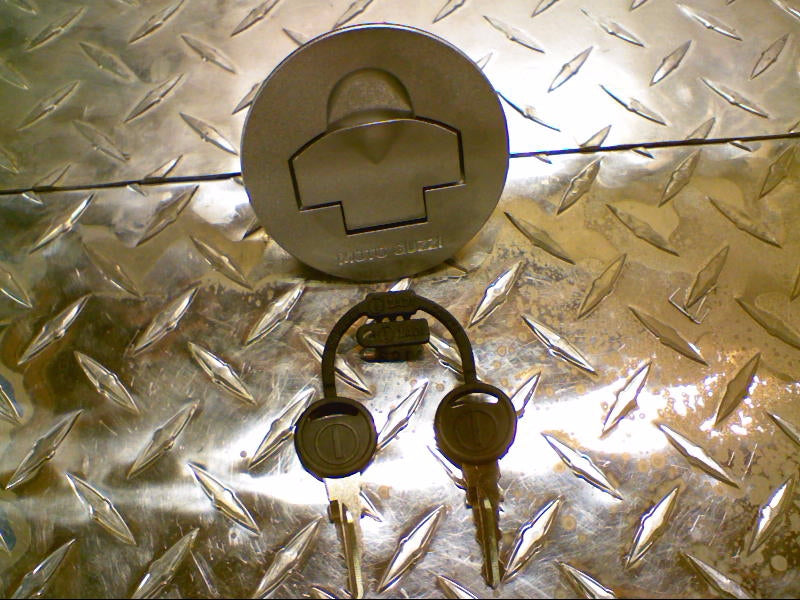 GAS TANK CAP (#30104100)