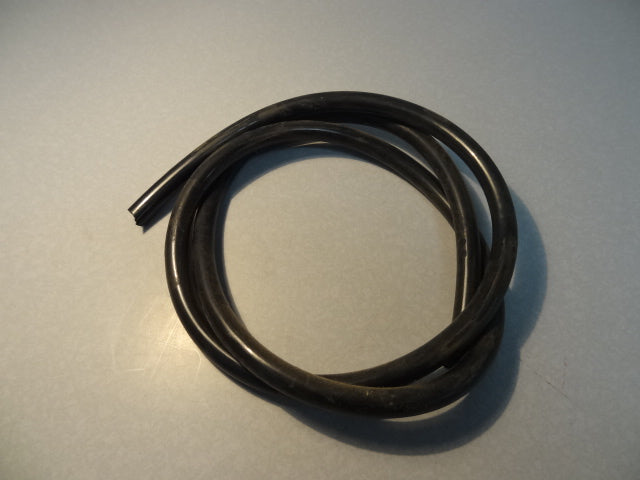 PIPE OR HOSE (#823947120)