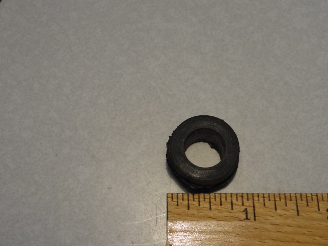 RUBBER MOUNT (#91551132)