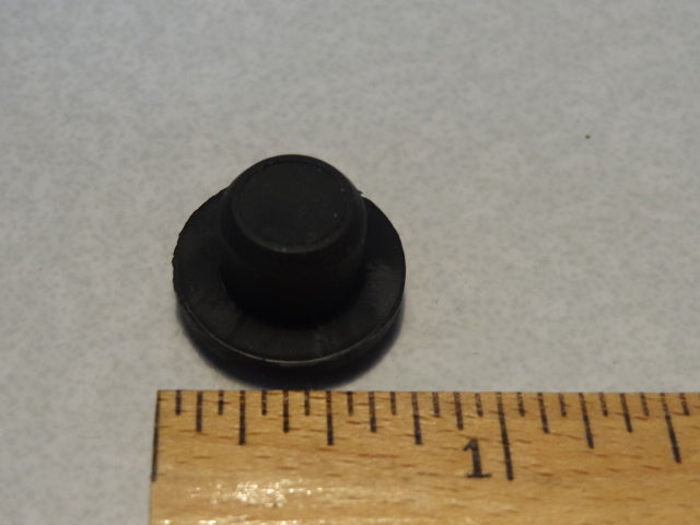 RUBBER PLUG (#93180245)