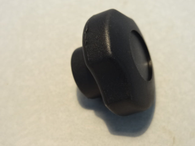 STELVIO WINDSHIELD KNOB (#977681)