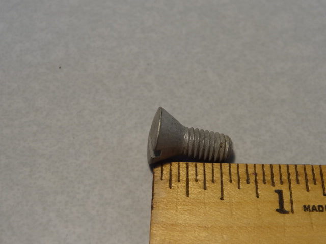 SCREW (#98366013)
