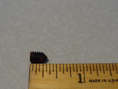 SCREW (#98460308)