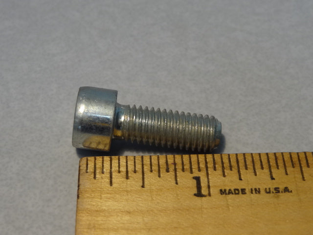 SCREW (#98622422)